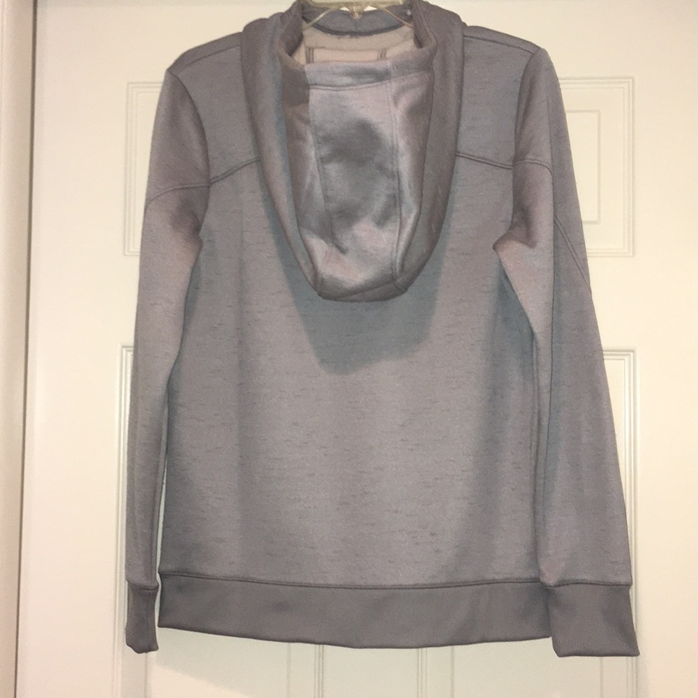 Under Armour-NWT-Lady’s Hoodie-Size Small - Picture 2 of 9